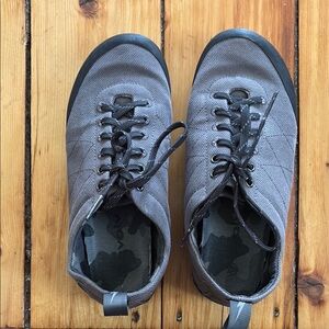 Evolv Approach Shoes